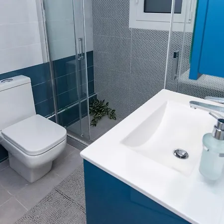 Boutique Stylish 1 Bd Apt In Patisia With Balcony *