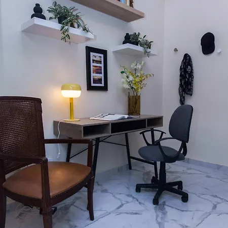 Apartment Boutique Stylish 1 Bd Apt In Patisia With Balcony