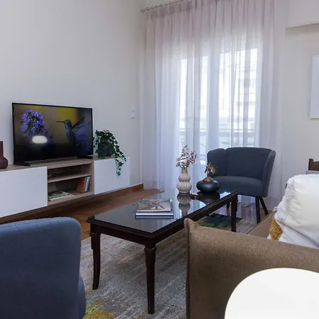 Boutique Stylish 1 Bd Apt In Patisia With Balcony Apartment